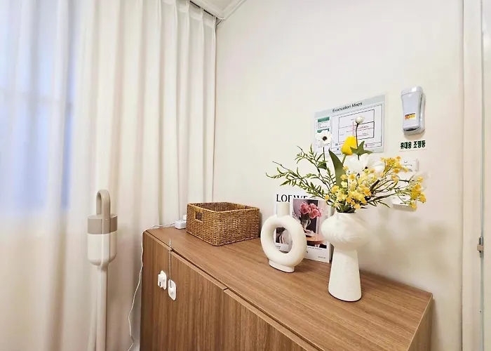 Apartment Aurora#서울역차로5분#남영역도보8분#숙대입구역 도보10분#숙소근처 맛집리스트 제공#k푸드탐방#경복궁#명동#이태원#홍대#1층#호텔급침구